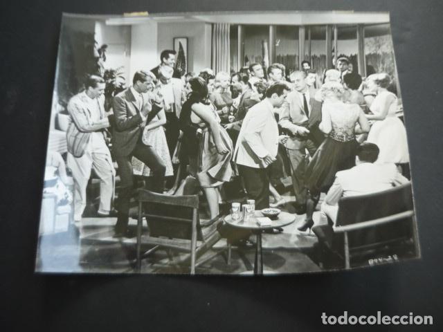 Cine: TROY DONAHUE ACTOR EL PALM SPRINGS WEEKEND ANTIGUA FOTOGRAFIA ORIGINAL 18 X 24 CM