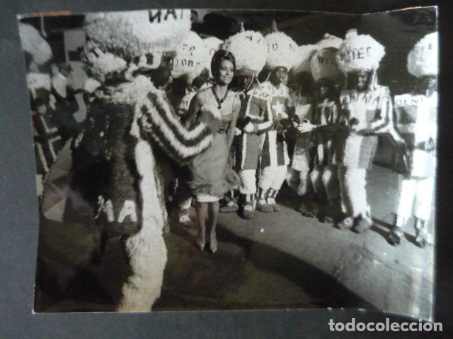 Cine: CLAUDINE AUGER ACTRIZ PELICULA OPERACION TRUENO ANTIGUA FOTOGRAFIA ORIGINAL 24 X 18 CM