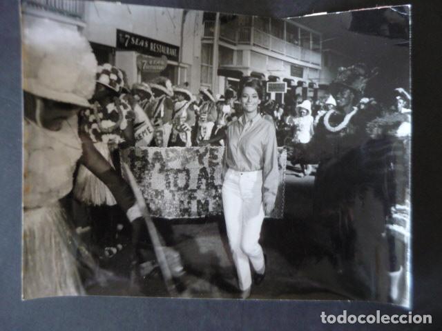 Cine: CLAUDINE AUGER ACTRIZ PELICULA OPERACION TRUENO ANTIGUA FOTOGRAFIA ORIGINAL 24 X 18 CM