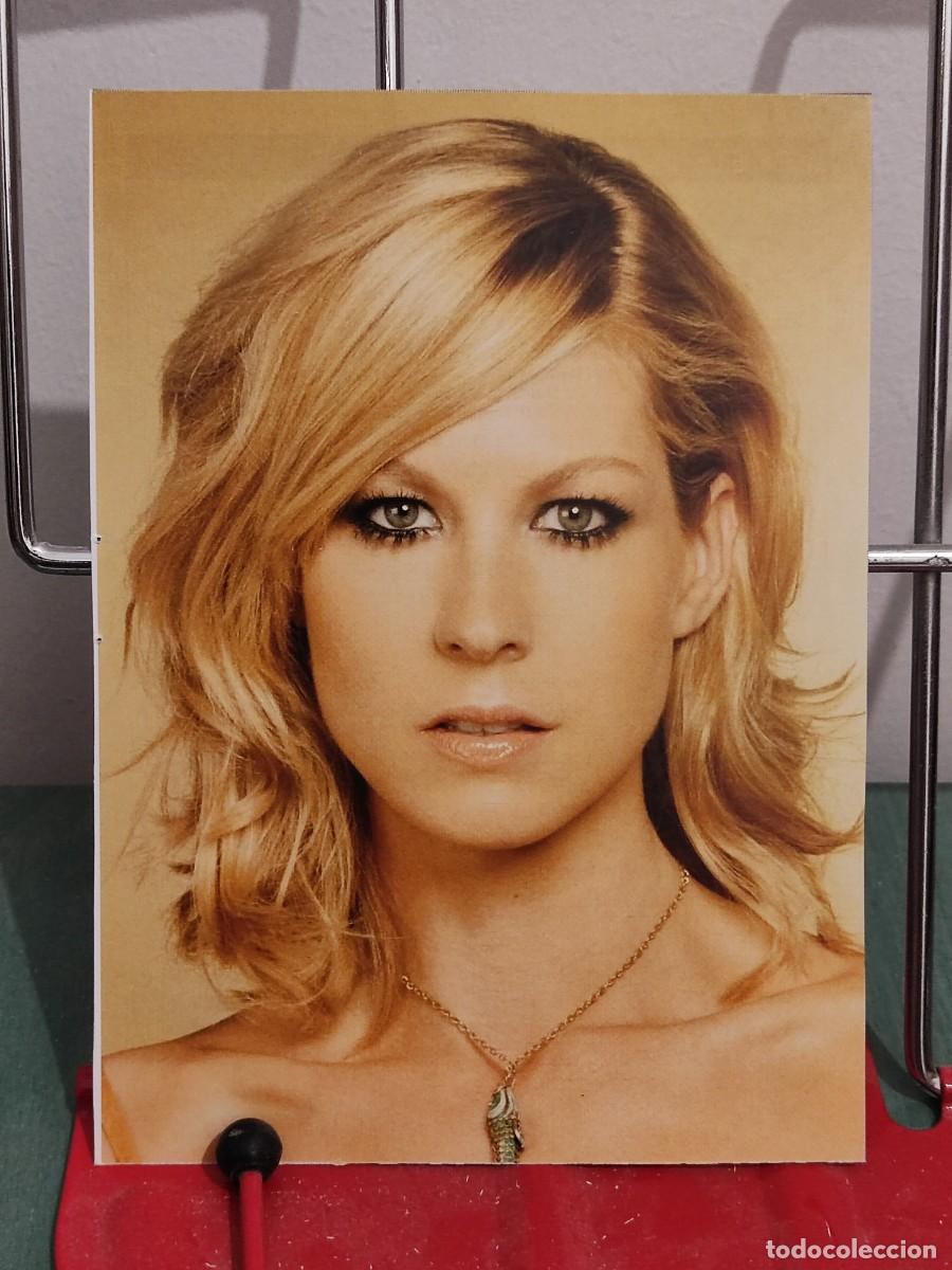 Cine: Jenna Elfman . Ficha revista Accion cine