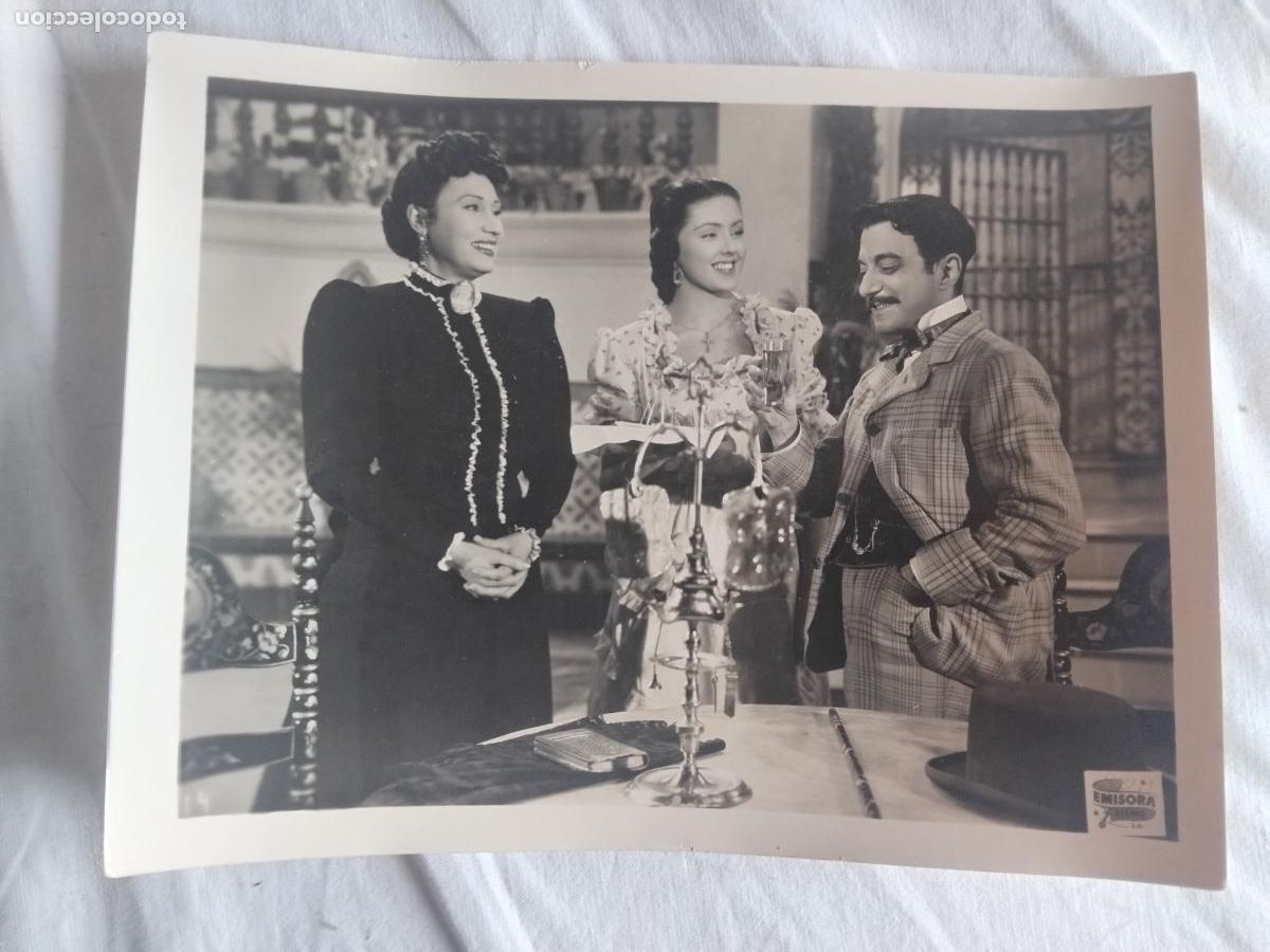 Cine: FOTOGRAFIA LA PELICULA DE EL HOMBRE DE MUNDO DE MANUEL TAMAYO CON CAROLINA JIMENEZ. 24 X 18 CM