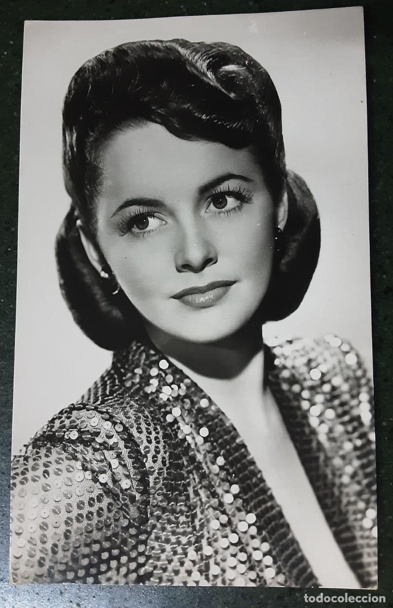 Cine: OLIVIA DE HAVILLAND, ARTISTA UNIVERSAL, TARJETA POSTAL.