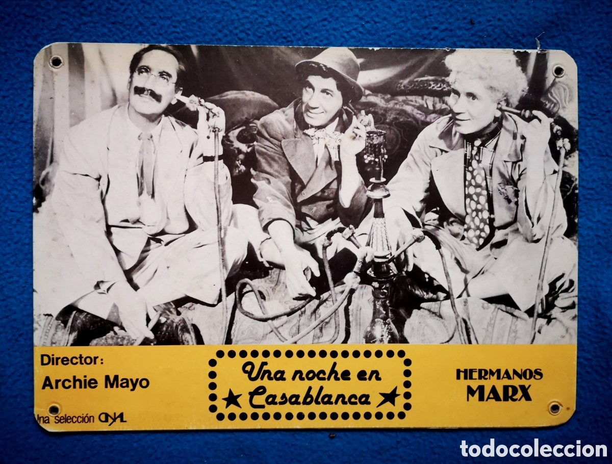 Cine: UNA NOCHE EN CASABLANCA - FOTOCROMO DE CARTON