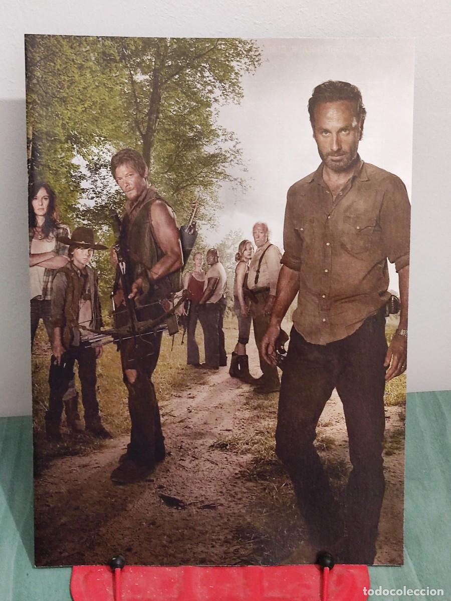 Cine: The walking dead . Ficha A4 revista Accion cine