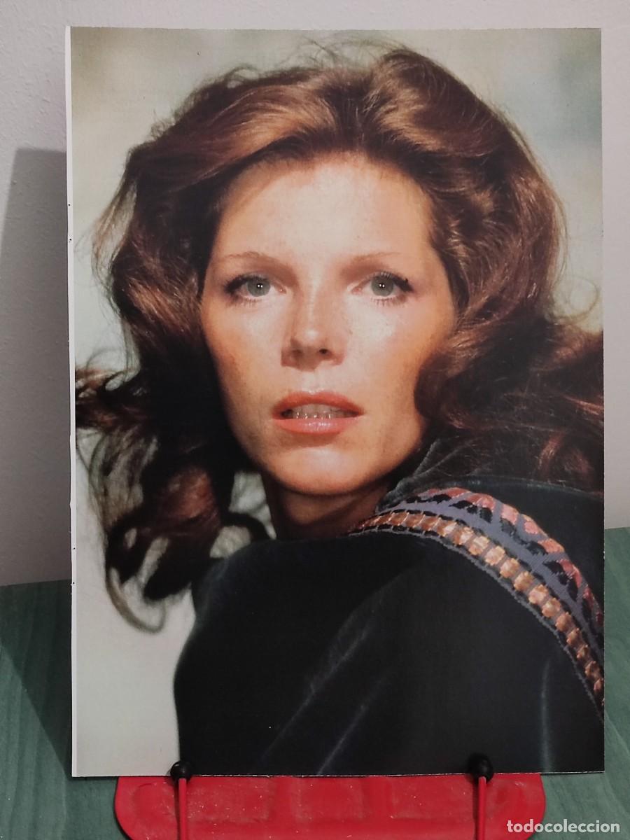 Cine: Samantha Eggar . Ficha A4 revista Accion cine