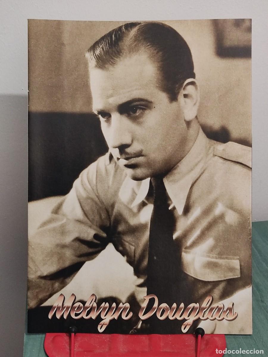 Cine: Melvyn Douglas . Reportaje 8 paginas revista Accion cine