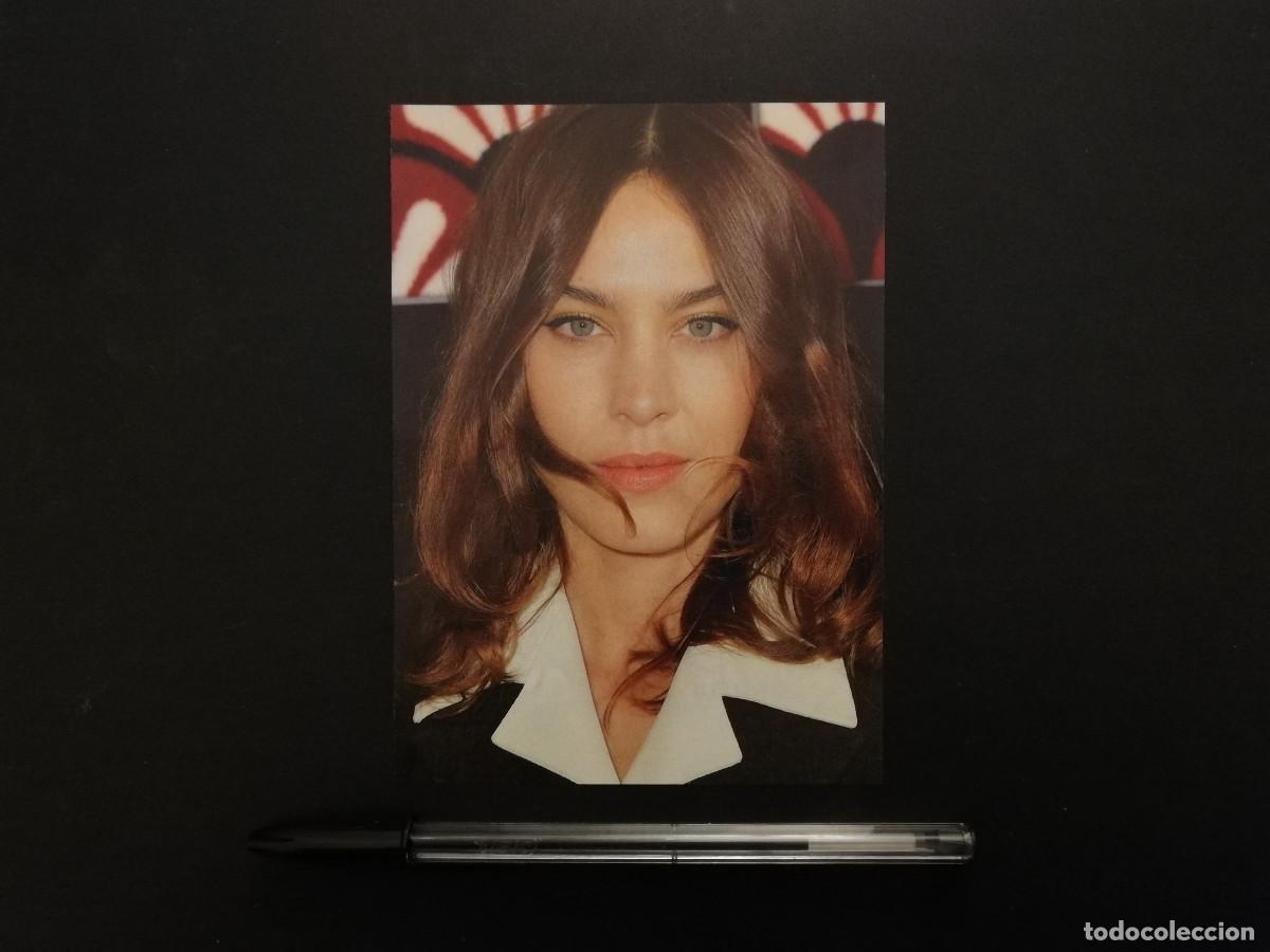 Cine: TARJETA ACARTONADA -10*15- Alexa Chung