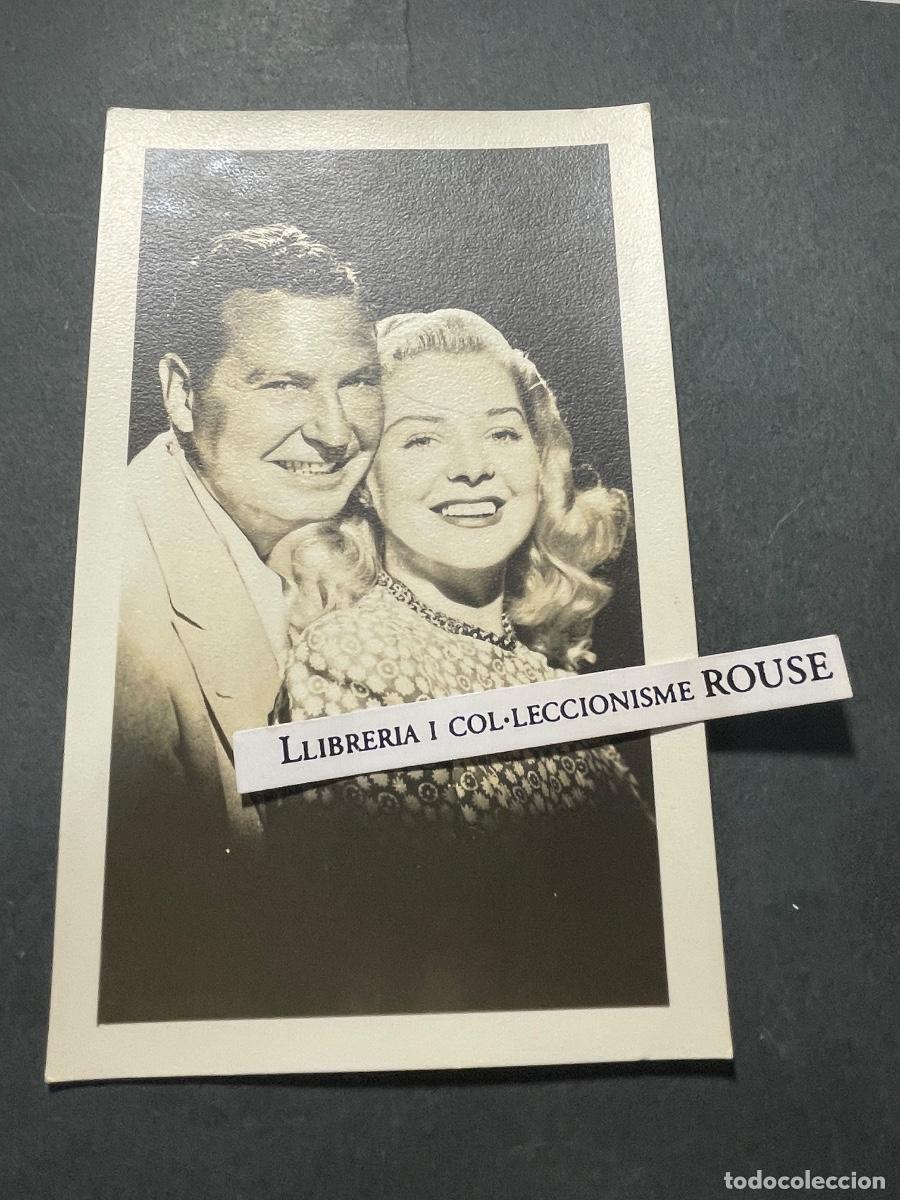 Cine: ARTISTAS - ANTIGUA FOTOGRAFIA- ALICE FAYE-PHIL HAPRIS FIRMA IMPRESA PARTE POSTERIOR 14X9 CM. CM .
