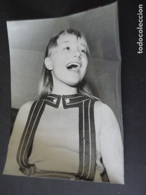 Cin&eacute;ma: MONICA ACTRIZ Y CANTANTE ANTIGUA FOTOGRAFIA ORIGINAL 18 X 24 CM