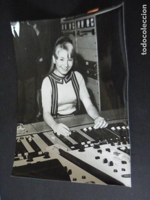 Cin&eacute;ma: MONICA ACTRIZ Y CANTANTE ANTIGUA FOTOGRAFIA ORIGINAL 18 X 24 CM