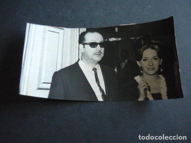 Kino: MARTA MAY ACTRIZ CON JOSE MARIA FORN DIRECTOR FOTOGRAFIA ORIGINAL 10 X 19.5 CM