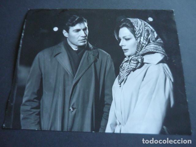 Kino: LUIS DAVILA ACTOR CON YVONNE BASTIEN ANTIGUA FOTOGRAFIA ORIGINAL 20 X 25 CM