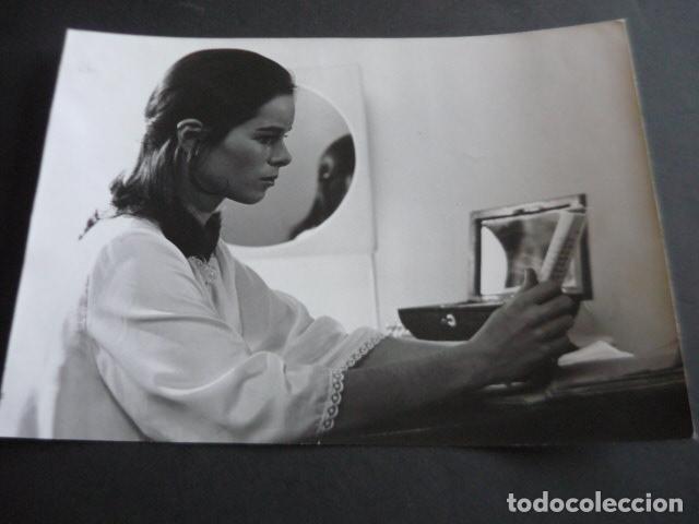 Kino: GERALDINE CHAPLIN ACTRIZ ANTIGUA FOTOGRAFIA ORIGINAL 28 X 20 CM