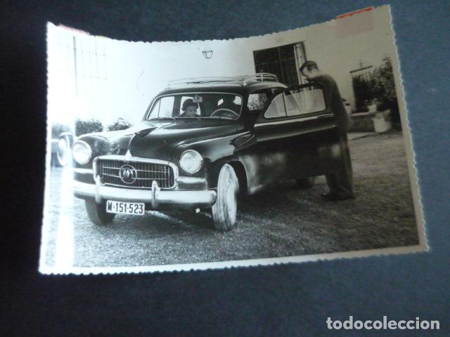 Cin&eacute;ma: LAURENCE OLIVIER ACTOR EN TORREMOLINOS MALAGA Y VIVIEN LEIGH ANTIGUA FOTOGRAFIA ORIGINAL 17 X 10 CM