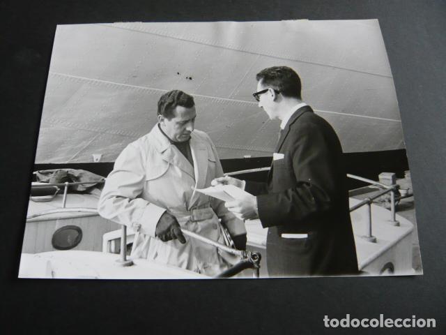 Kino: ALBERTO SORDI ACTOR EN BARCELONA ANTIGUA FOTOGRAFIA ORIGINAL 18 X 24 CM
