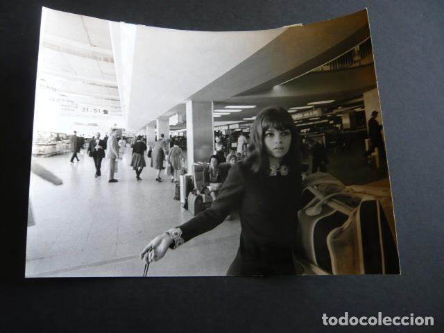 Cinema: GENEVIEVE BUJOLD ACTRIZ ANTIGUA FOTOGRAFIA ORIGINAL 18 X 24 CM
