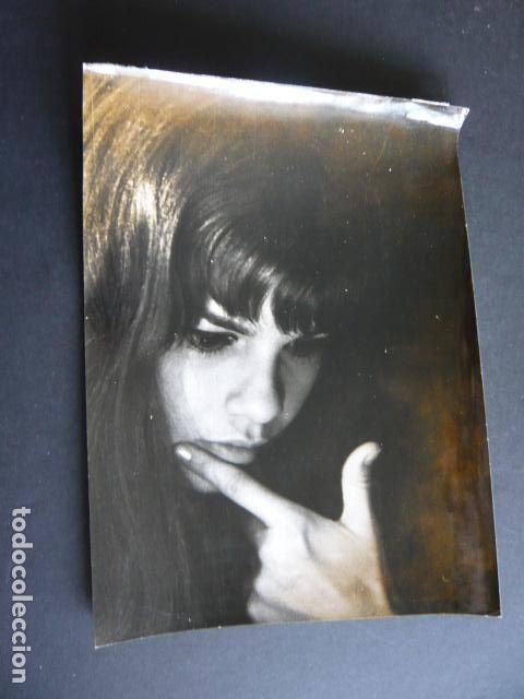 Kino: GENEVIEVE BUJOLD ACTRIZ ANTIGUA FOTOGRAFIA ORIGINAL 18 X 24 CM