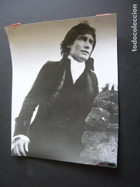 Cine: TIMOTHY DALTON ACTOR ANTIGUA FOTOGRAFIA ORIGINAL 18 X 24 CM