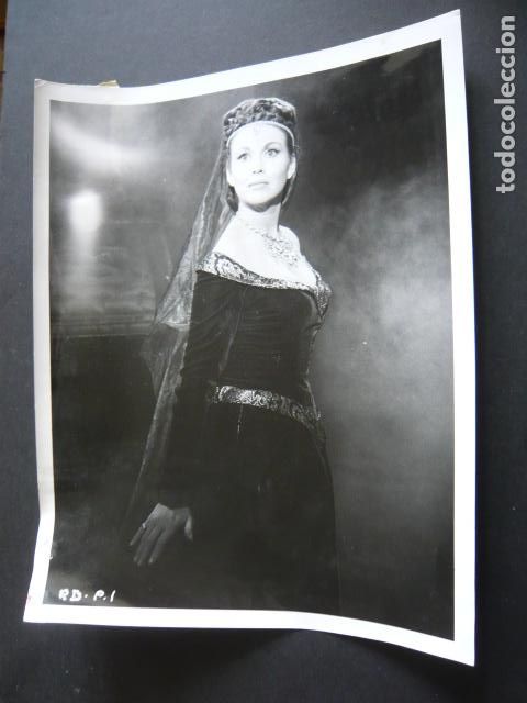 Kino: HAZEL COURT ACTRIZ ANTIGUA FOTOGRAFIA ORIGINAL 20 X 26 CM
