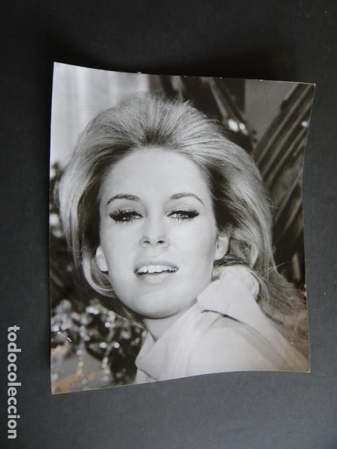Kino: CHERYL MILLER ACTRIZ ANTIGUA FOTOGRAFIA ORIGINAL 18 X 13 CM