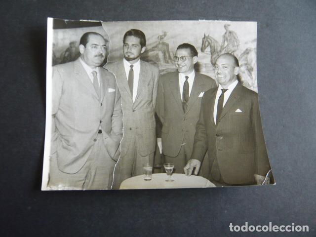 Kino: BRET HALSEY ACTOR CON RICARDO FREDA ANTIGUA FOTOGRAFIA ORIGINAL 12 X 15 CM