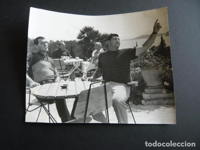 Kino: JOSE RAMON CENTENERO ACTOR CON AMADEO DOMENECH ANTIGUA FOTOGRAFIA ORIGINAL 18 X 24 CM