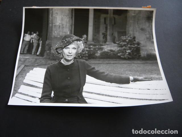 Cine: MAGGIE SMITH ACTRIZ ANTIGUA FOTOGRAFIA ORIGINAL 18 X 24 CM