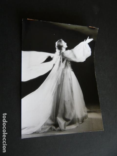 Kino: MAGGIE SMITH ACTRIZ ANTIGUA FOTOGRAFIA ORIGINAL 12 X 16,5 CM