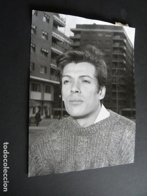 Kino: JUAN CARLOS MORENO ACTOR ANTIGUA FOTOGRAFIA ORIGINAL 18 X 24 CM