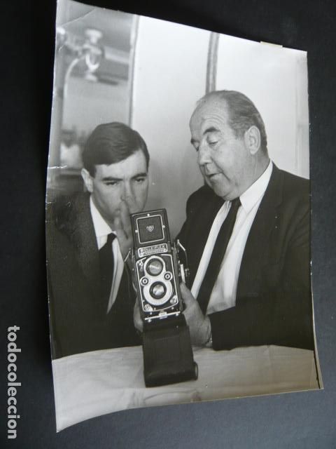Cin&eacute;ma: BRODERICK CRAWFORD ACTOR EN MADRID ANTIGUA FOTOGRAFIA ORIGINAL 18 X 24 CM