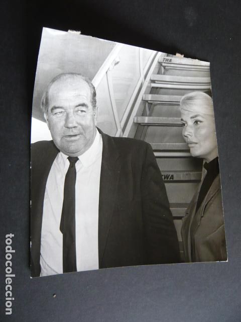 Kino: BRODERICK CRAWFORD ACTOR EN MADRID ANTIGUA FOTOGRAFIA ORIGINAL 18 X 16 CM