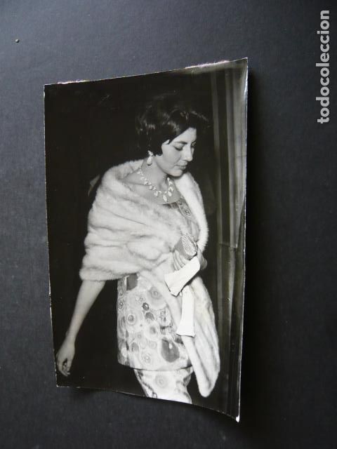 Kino: SORAYA ESFANDIARI ACTRIZ ANTIGUA FOTOGRAFIA ORIGINAL 12 X 17 CM