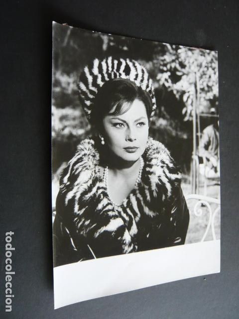 Kino: SORAYA ESFANDIARI ACTRIZ ANTIGUA FOTOGRAFIA ORIGINAL 24 X 18 CM