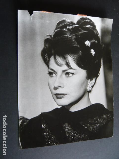 Cine: SORAYA ESFANDIARI ACTRIZ ANTIGUA FOTOGRAFIA ORIGINAL 18 X 24 CM