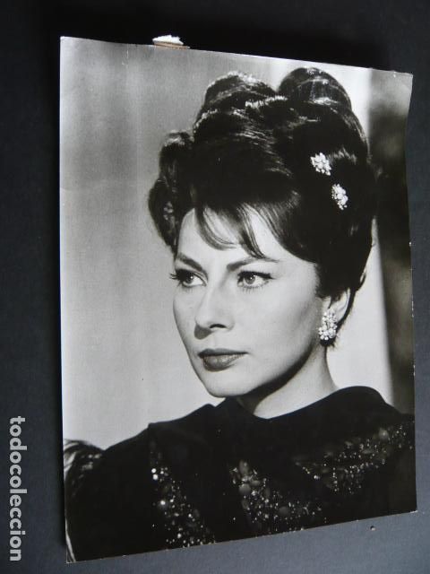 Cin&eacute;ma: SORAYA ESFANDIARI ACTRIZ ANTIGUA FOTOGRAFIA ORIGINAL 18 X 24 CM