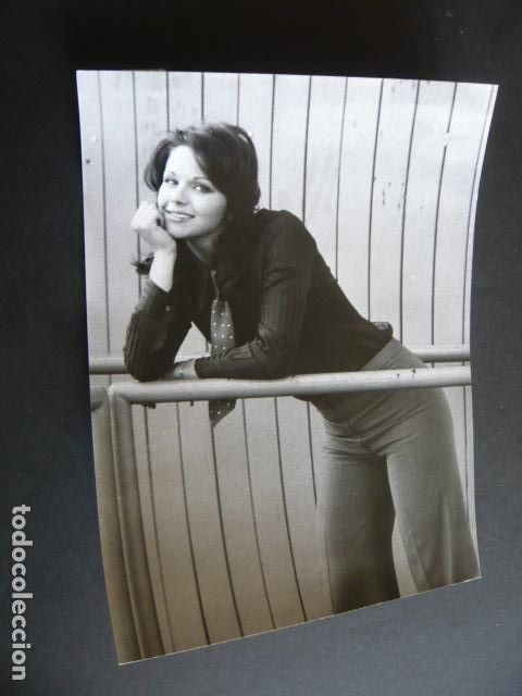 Cin&eacute;ma: AGOSTINA BELLI ACTRIZ ANTIGUA FOTOGRAFIA ORIGINAL 18 X 24 CM