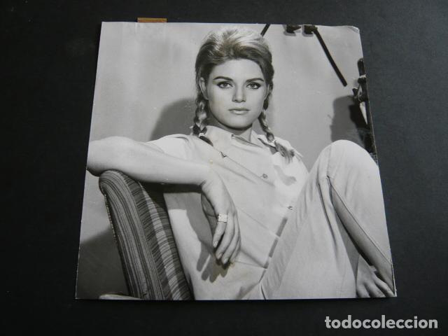 Kino: ANGELA BRAVO ACTRIZ ANTIGUA FOTOGRAFIA ORIGINAL 17 X 17 CM