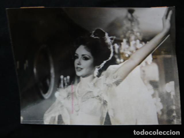 Cin&eacute;ma: ESPLENDOR Y MISERIA DE LAS CORTESANAS SERIE TVE ANTIGUA FOTOGRAFIA ORIGINAL 18 X 13 CM