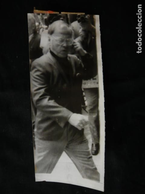 Cinema: MICKEY ROONEY ACTOR ANTIGUA FOTOGRAFIA ORIGINAL 18 X 8 CM