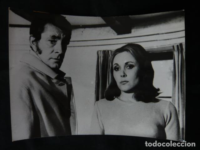 Cin&eacute;ma: TIEMPO DE VIVIR TIEMPO DE AMAR SERIE TVE ANTIGUA FOTOGRAFIA ORIGINAL 18 X 13 CM