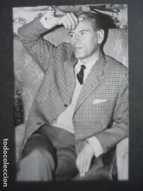 Cine: O. W. FISHER ACTOR EN MADRID ANTIGUA FOTOGRAFIA ORIGINAL 12 X 18 CM