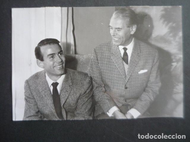 Cine: O. W. FISHER ACTOR EN MADRID ANTIGUA FOTOGRAFIA ORIGINAL 12 X 18 CM