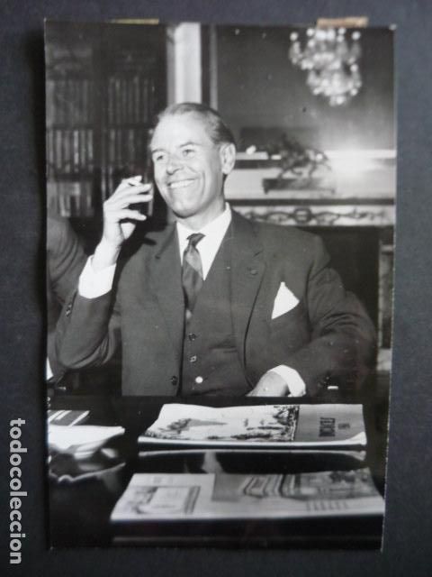 Cine: O. W. FISHER ACTOR EN MADRID ANTIGUA FOTOGRAFIA ORIGINAL 18 X 12 CM
