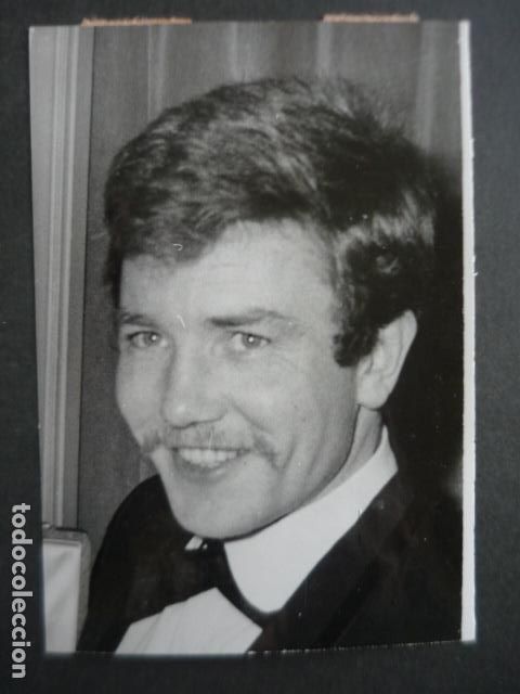 Kino: ALBERT FINNEY ACTOR ANTIGUA FOTOGRAFIA ORIGINAL 12 X 9 CM