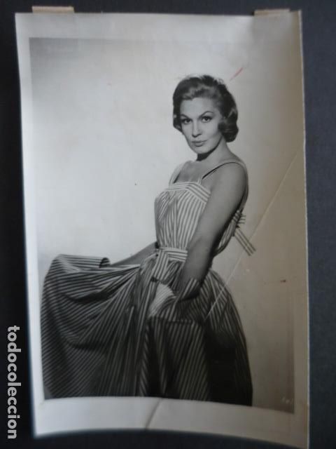 Cinema: ZULLY MORENO ACTRIZ ANTIGUA FOTOGRAFIA ORIGINAL 12 X 18 CM