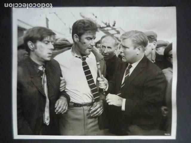 Cine: MICHAEL CRAIG ACTOR ANTIGUA FOTOGRAFIA ORIGINAL 20 X 25 CM