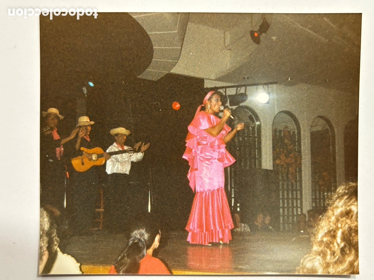 Cine: Foto original de Lola Flores en una actuaci&oacute;n M