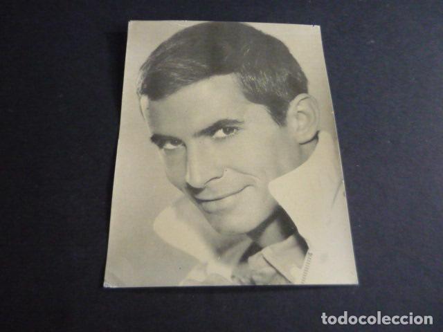 Cine: ANTHONY PERKINS ACTOR TARJETA PUBLICITARIA
