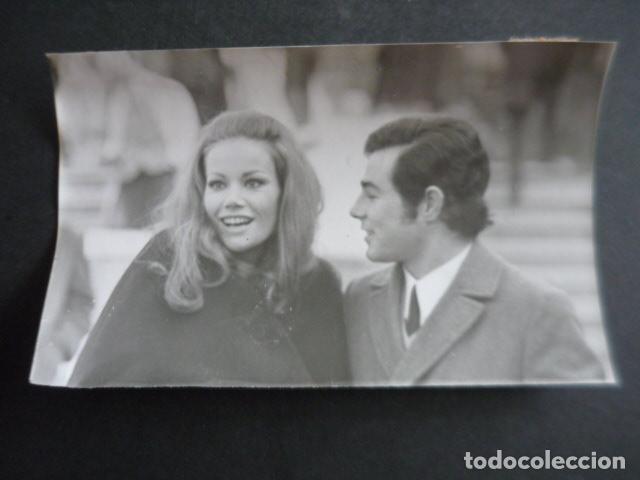 Cinema: CLAUDINE AUGER ACTRIZ ANTIGUA FOTOGRAFIA ORIGINAL 18 X 12 CM