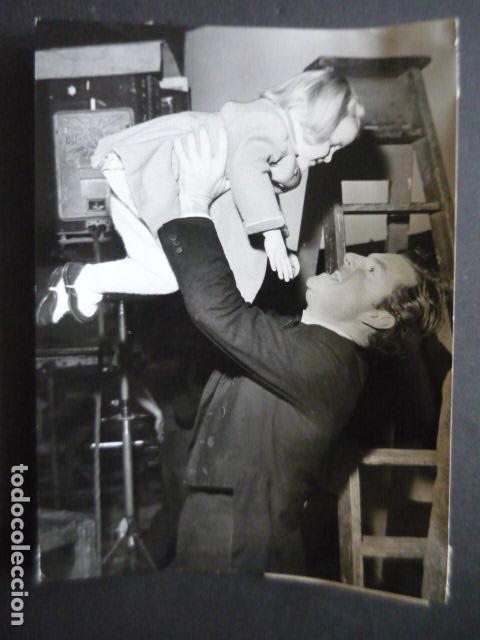 Cine: KENNETH MORE ACTOR ANTIGUA FOTOGRAFIA ORIGINAL 15 X 20 CM